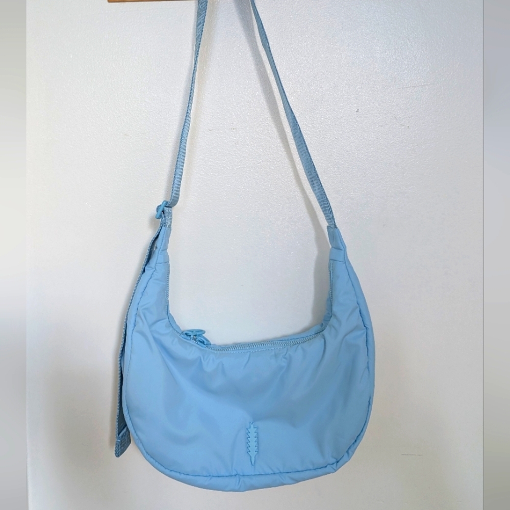 Thacker Sling Bag